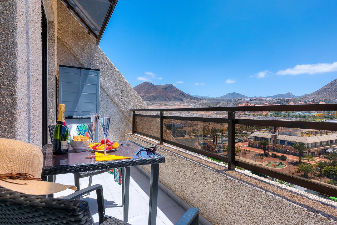 Modern Apartment Los Cristianos Center Extérieur photo